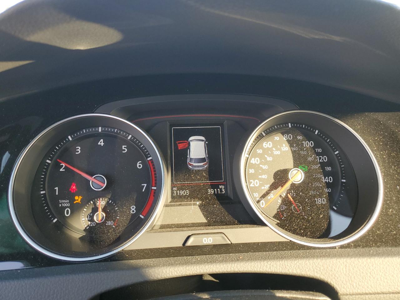 2018 Volkswagen GTI - Image 9
