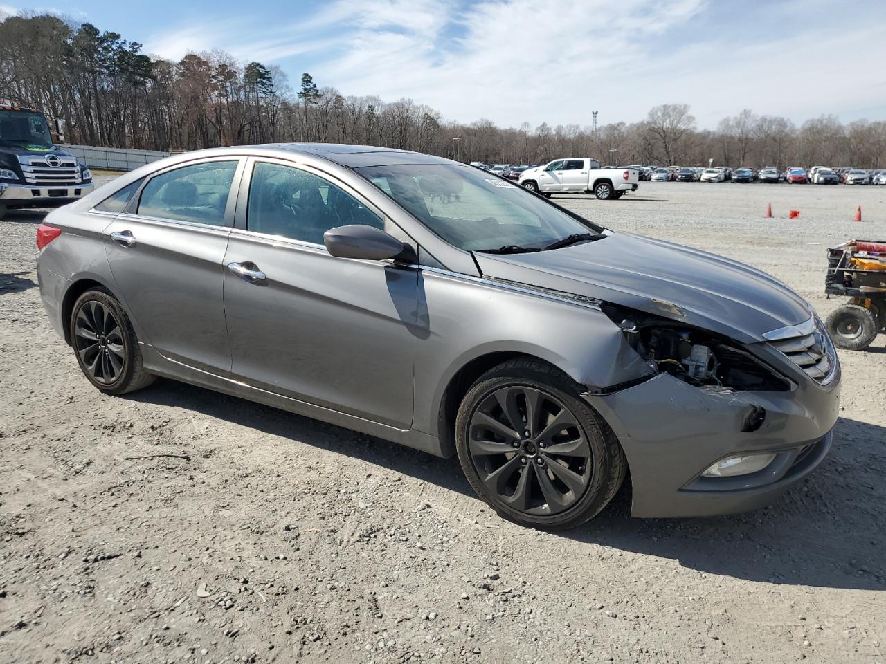 2011 Hyundai Sonata - Image 4