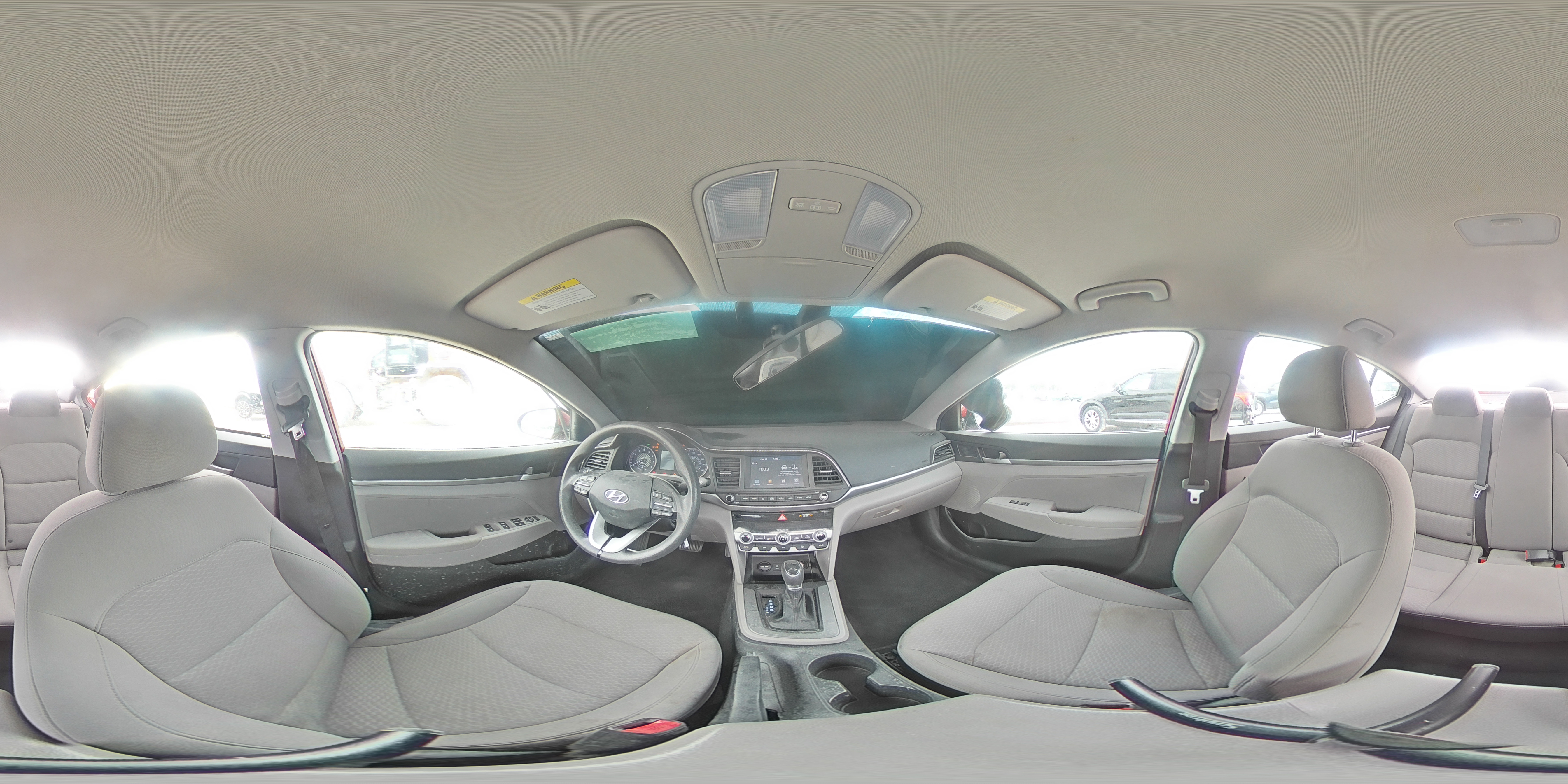 2020 Hyundai Elantra - Image 15