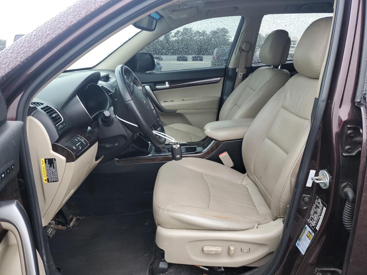 2014 Kia Sorento - Image 7