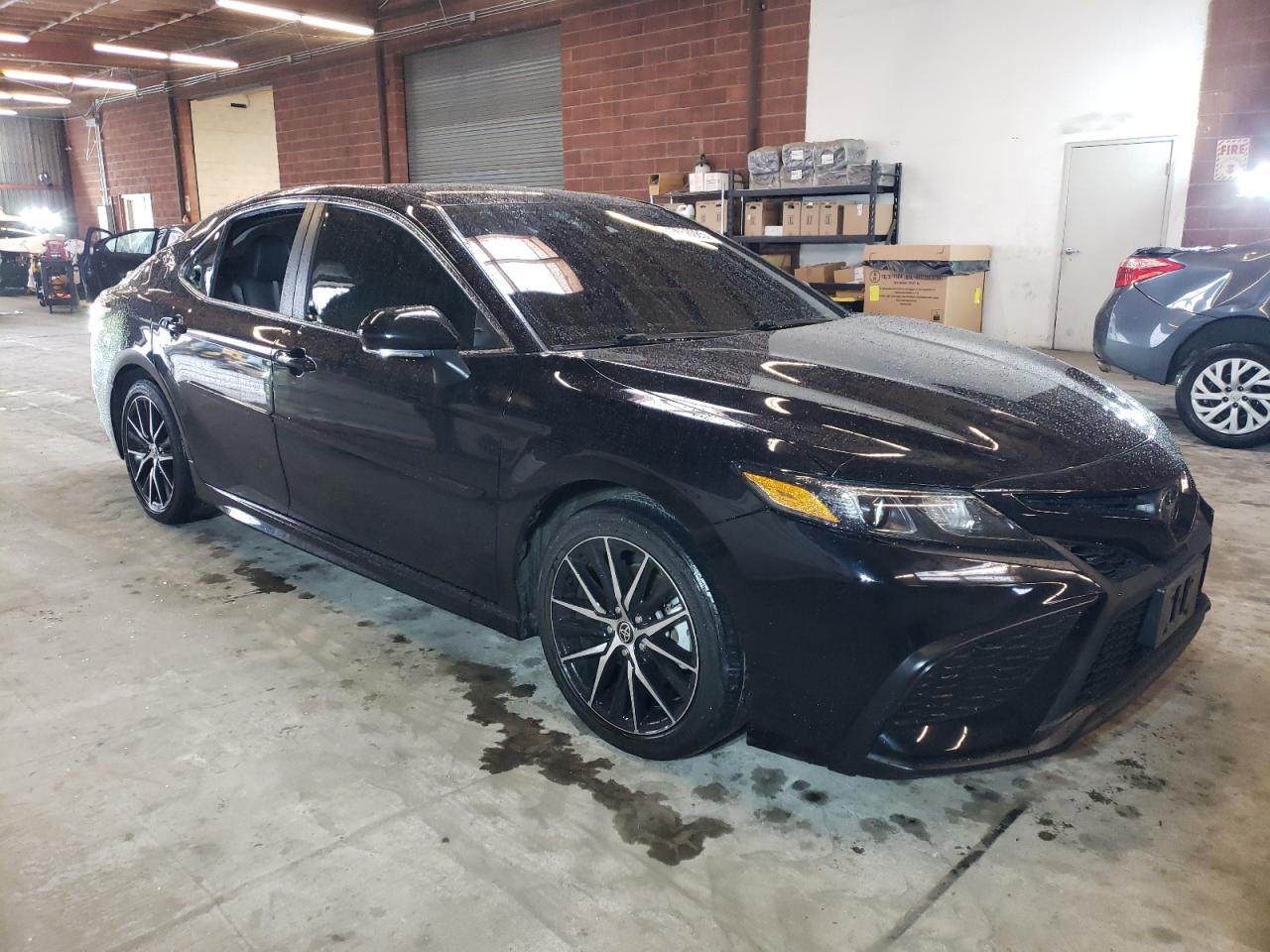 2021 Toyota Camry - Image 4