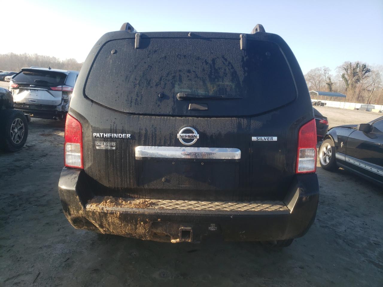 2011 Nissan Pathfinder - Image 6