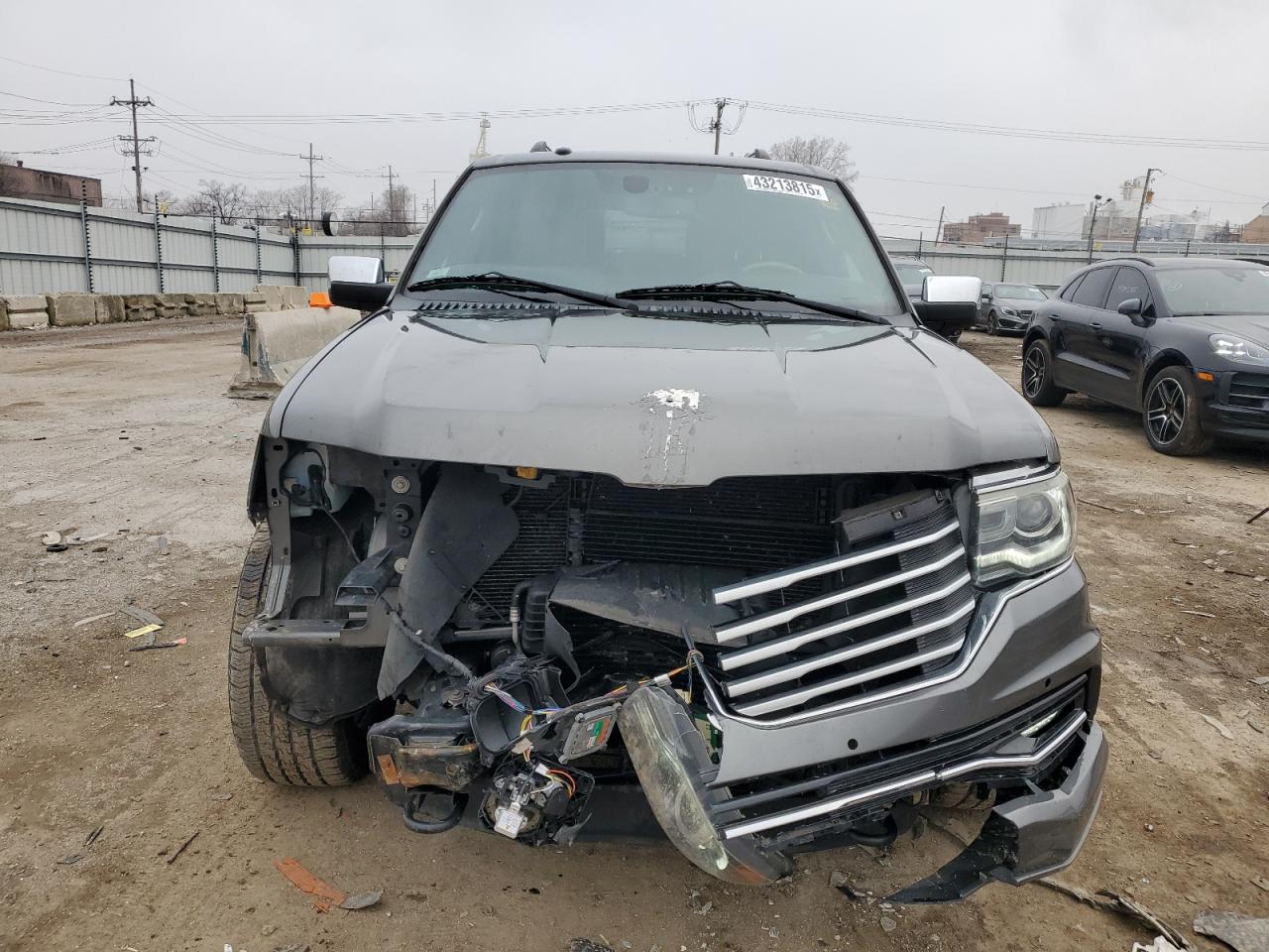 2015 Lincoln Navigator - Image 5