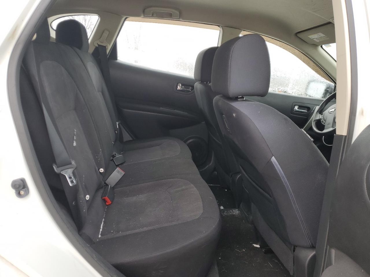 2012 Nissan Rogue - Image 11