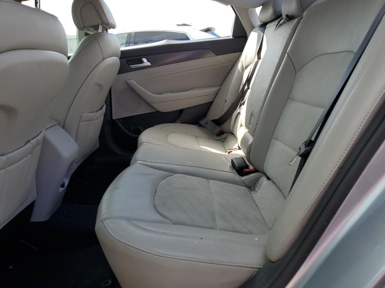 2015 Hyundai Sonata - Image 10