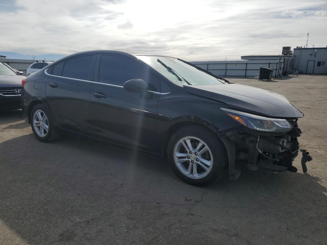 2018 Chevrolet Cruze - Image 4