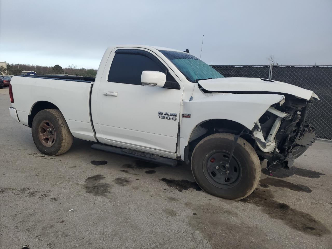 2013 RAM 1500 - Image 4
