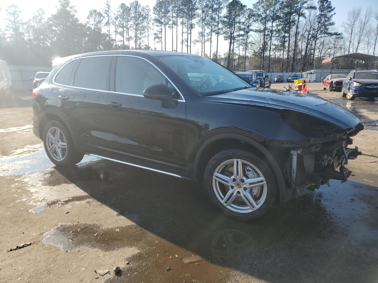 2015 Porsche Cayenne - Image 4