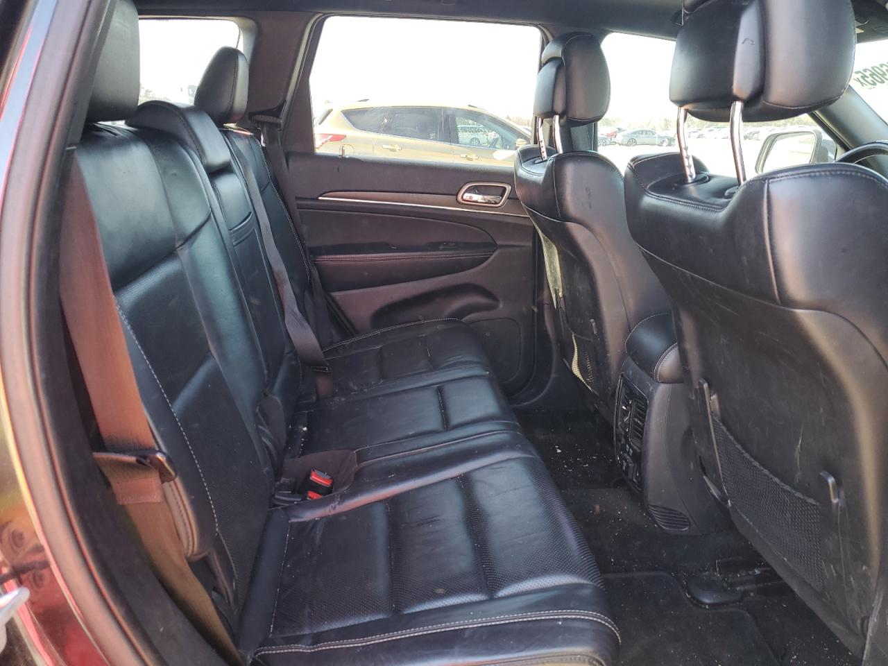 2015 Jeep Grand Cherokee - Image 11
