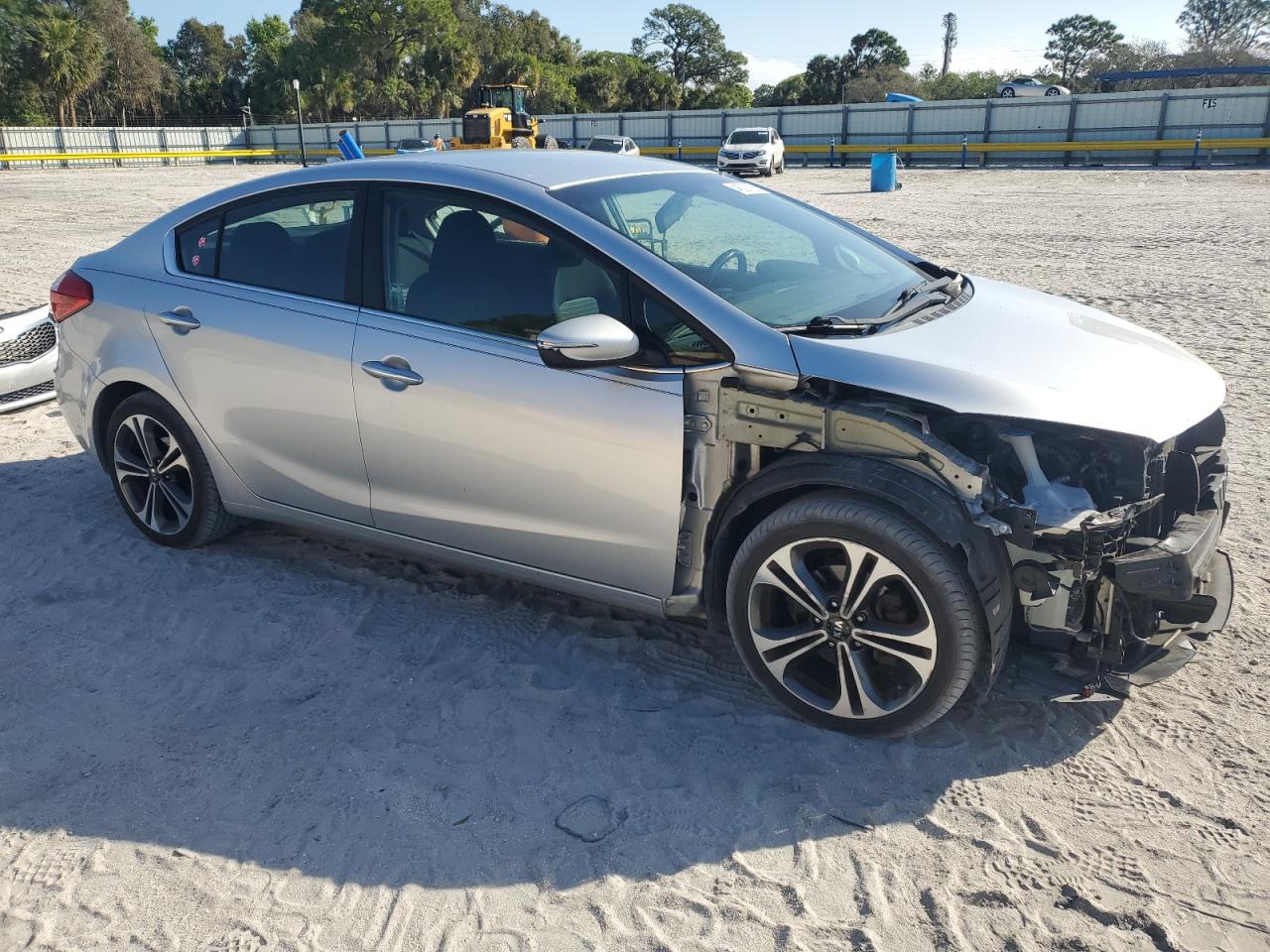 2015 Kia Forte - Image 4