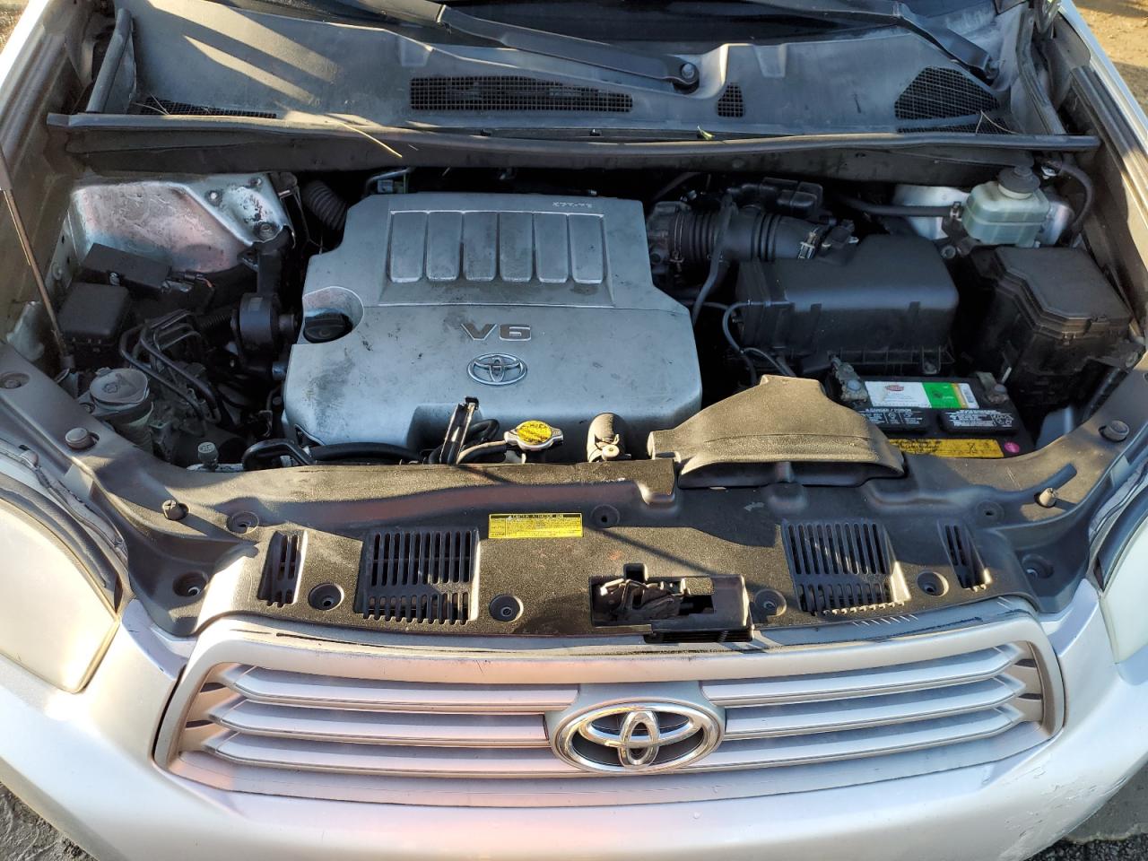 2009 Toyota Highlander - Image 12