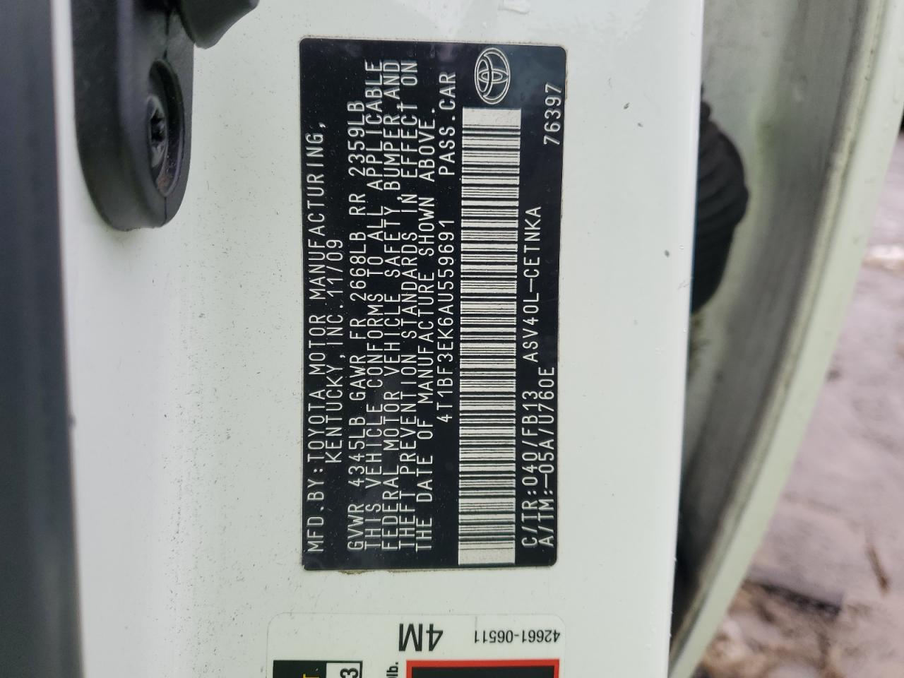 2010 Toyota Camry - Image 12