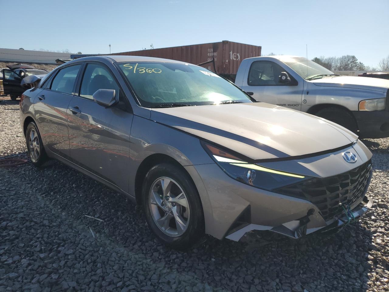 2023 Hyundai Elantra - Image 4