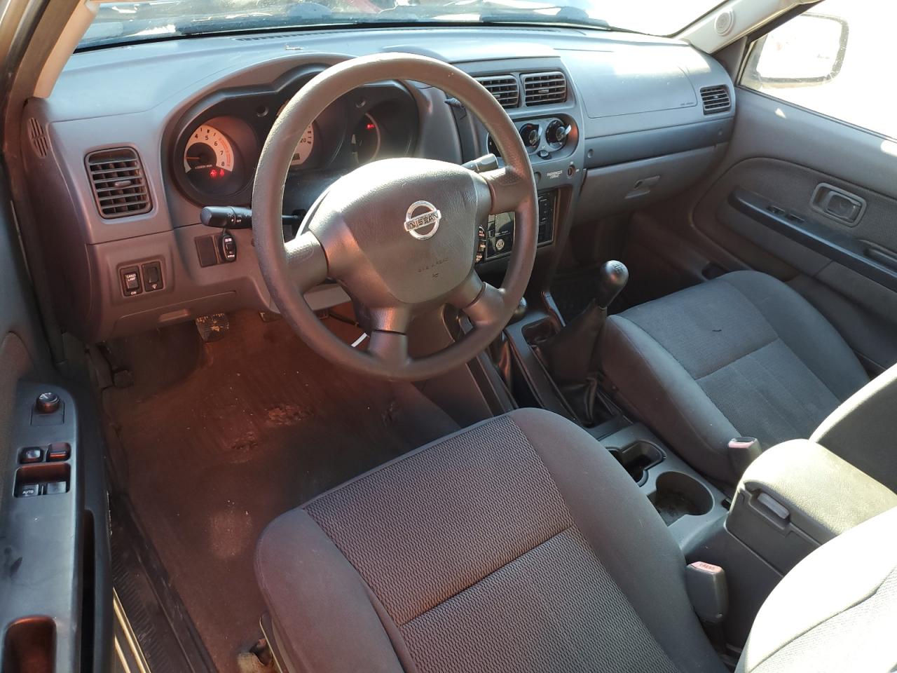 2004 Nissan Navara (Frontier) - Image 8