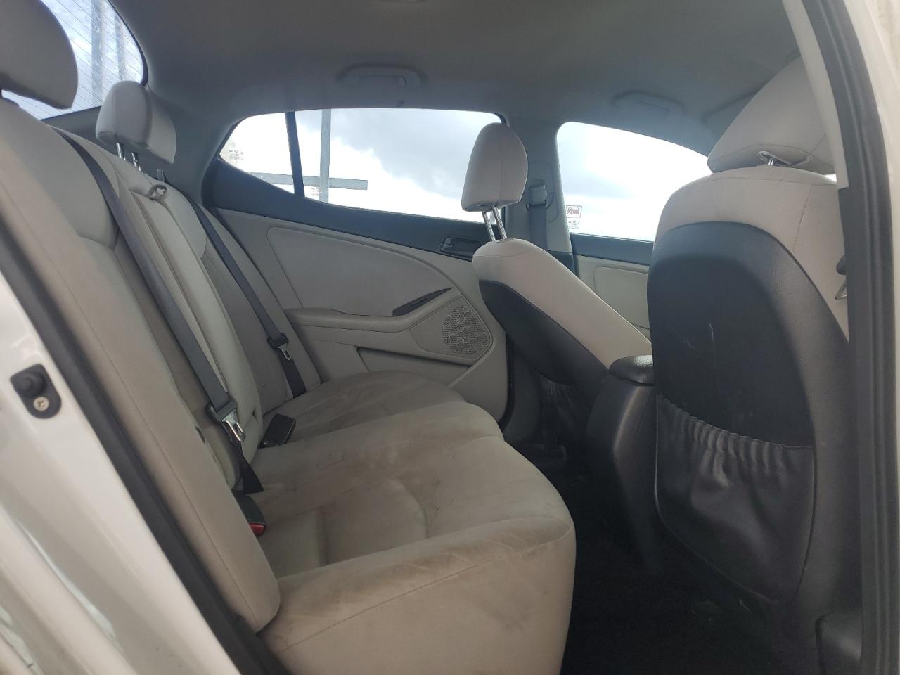 2015 Kia Optima - Image 10