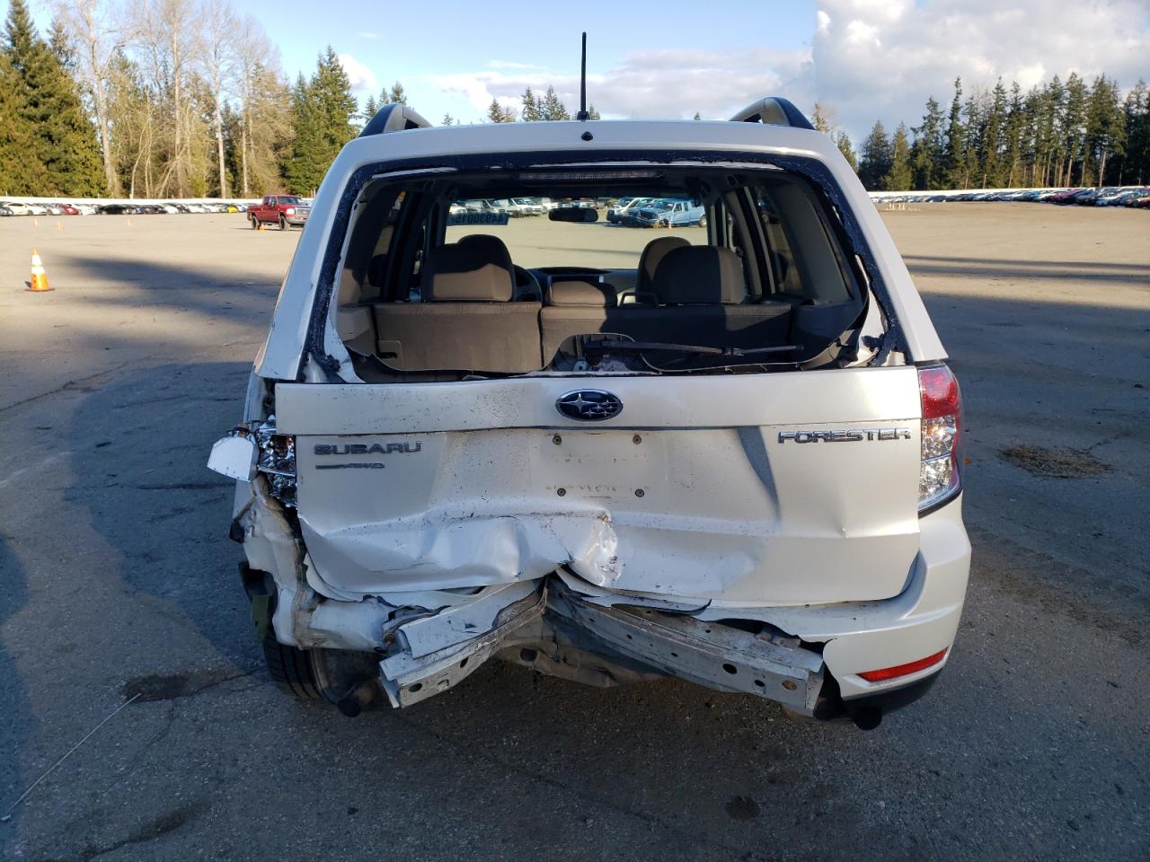 2010 Subaru Forester - Image 6
