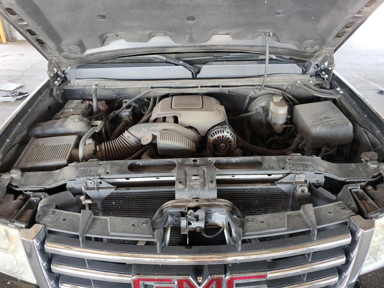 2013 GMC Sierra - Image 11
