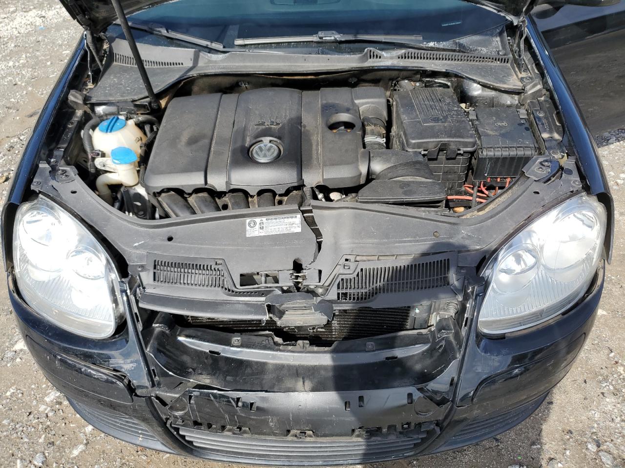 2010 Volkswagen Jetta - Image 11