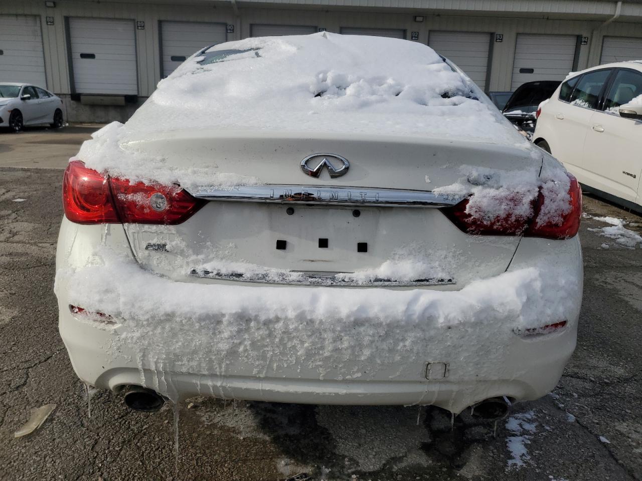 2015 Infiniti Q50 - Image 6