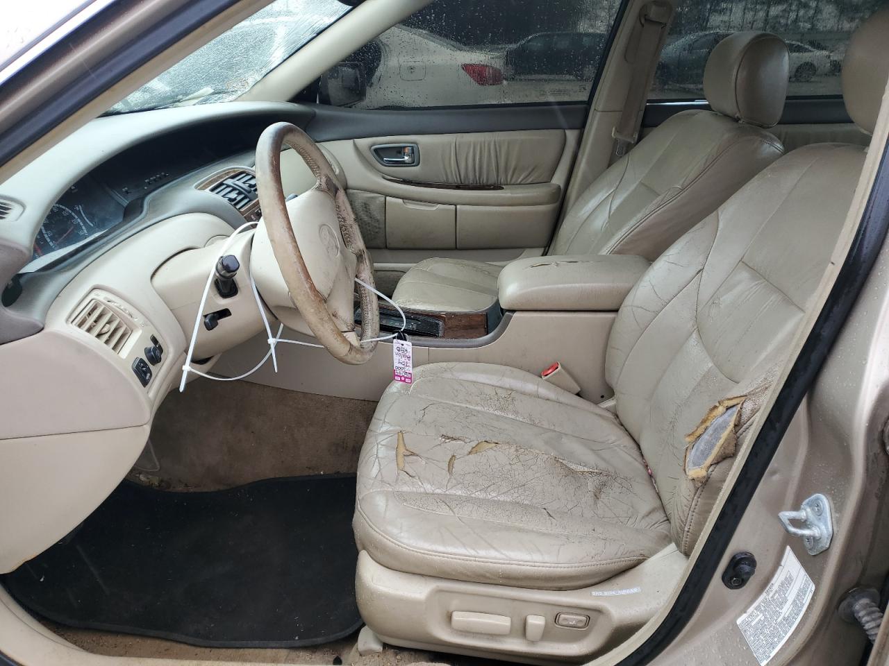 2000 Toyota Avalon - Image 7