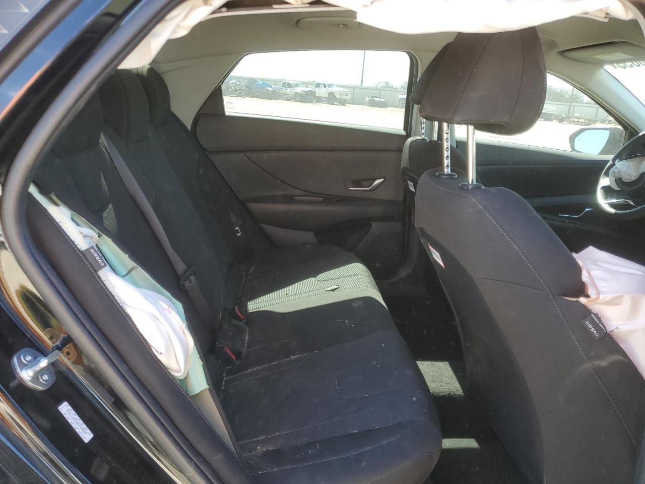 2024 Hyundai Elantra - Image 10