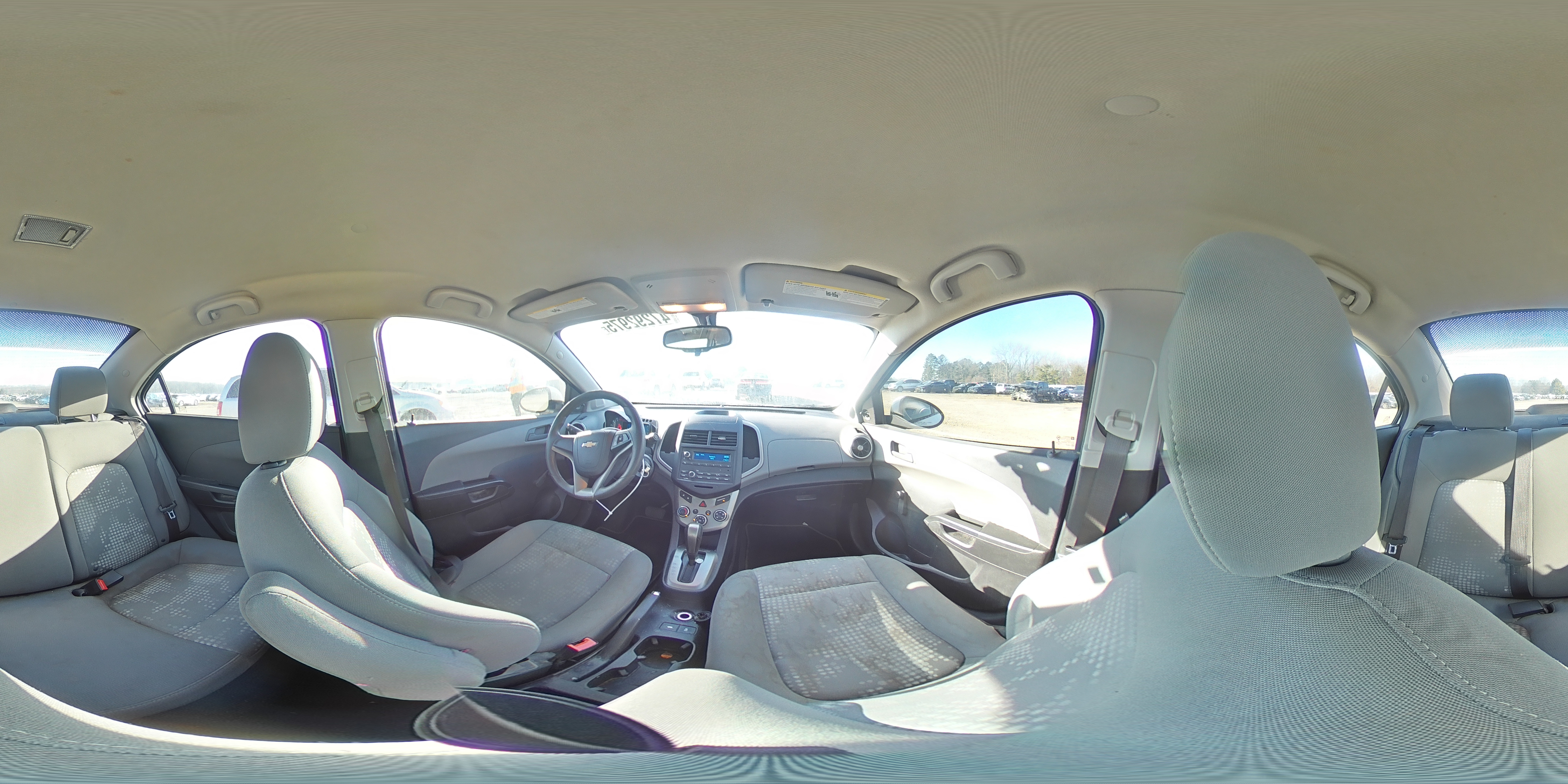 2016 Chevrolet Sonic - Image 13