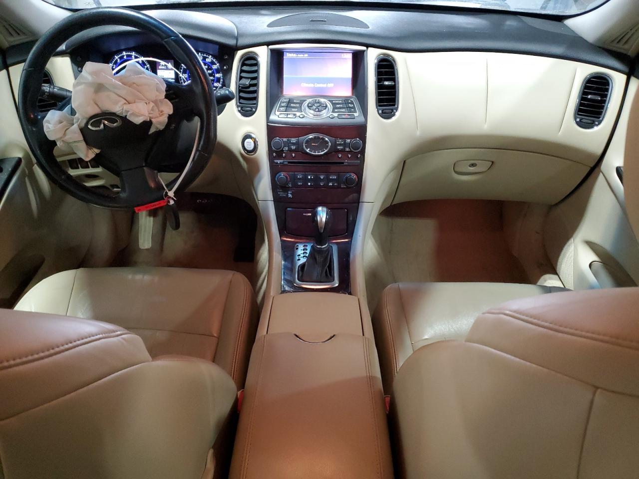 2017 Infiniti QX50 - Image 8