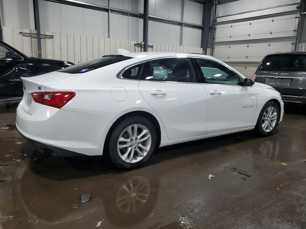 2017 Chevrolet Malibu - Image 3