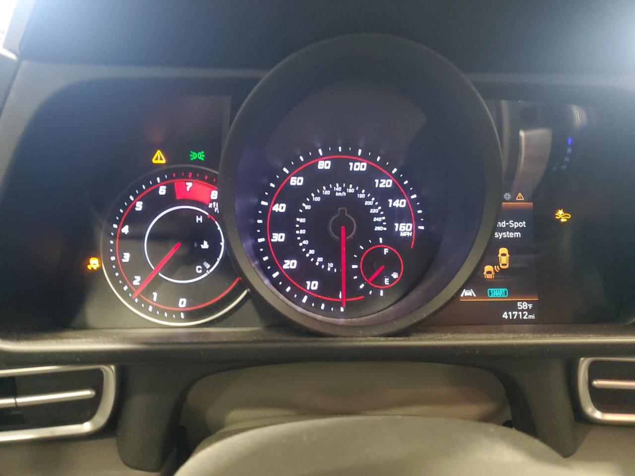 2023 Hyundai Elantra - Image 9