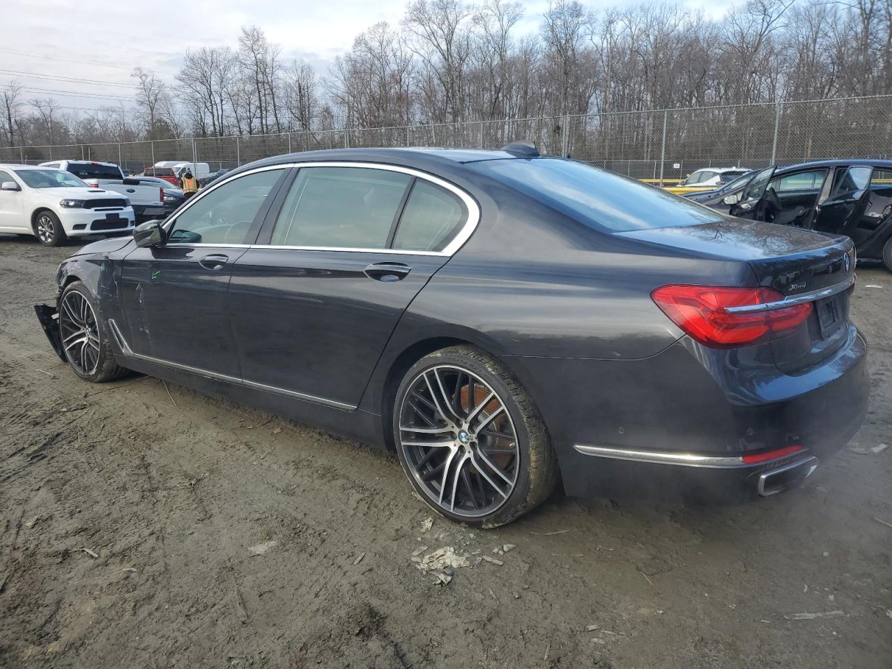 2016 BMW 7er - Image 2