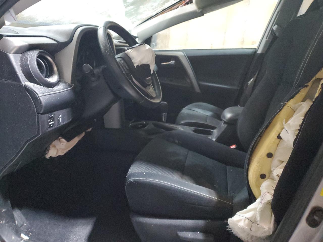 2016 Toyota RAV 4 - Image 7