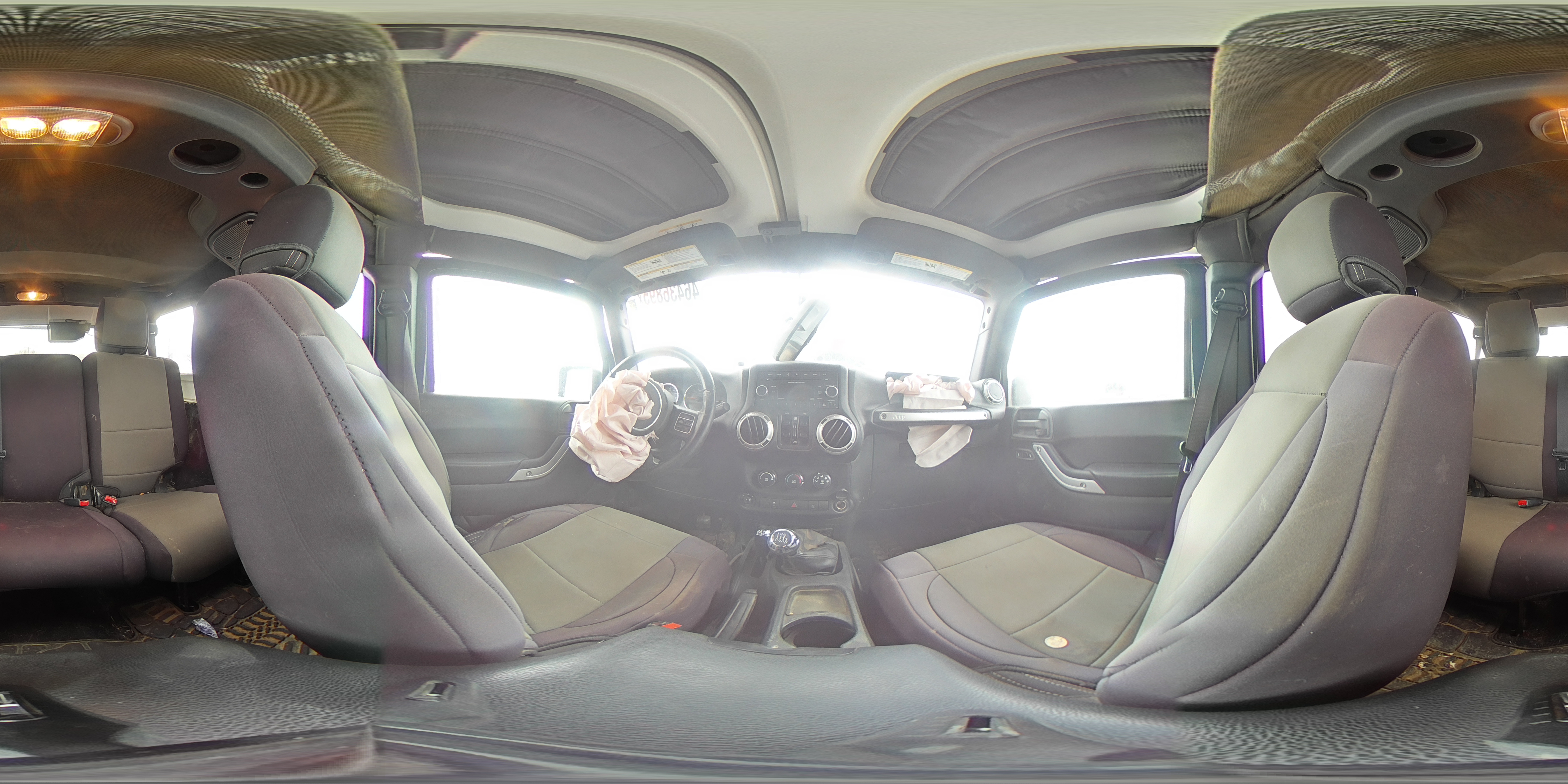 2017 Jeep Wrangler - Image 14