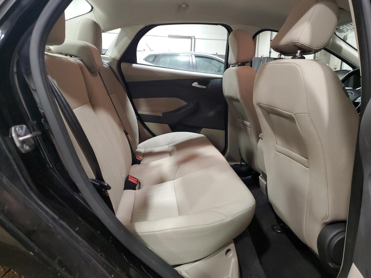 2016 Ford Focus - Image 10