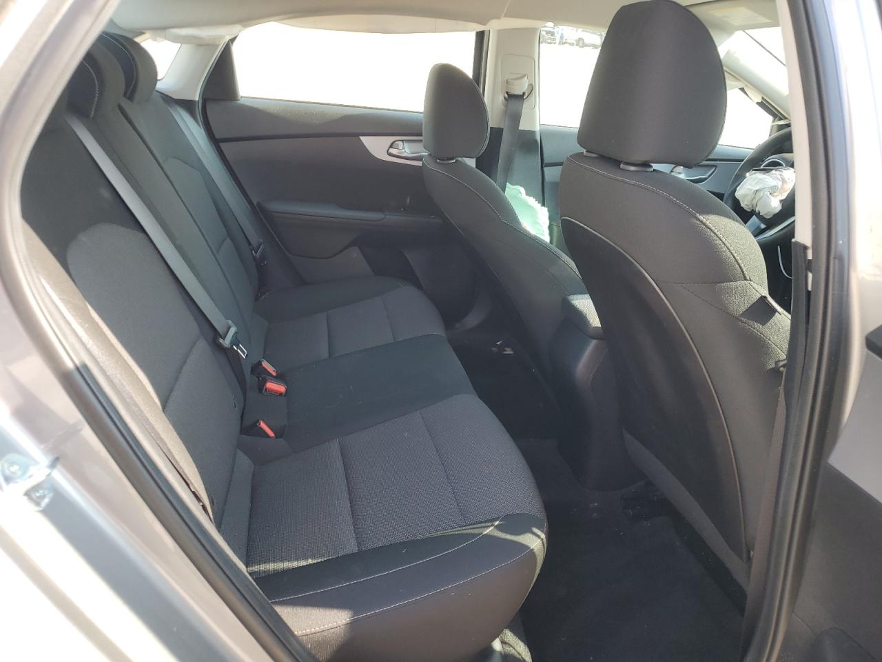 2022 Kia Forte - Image 10