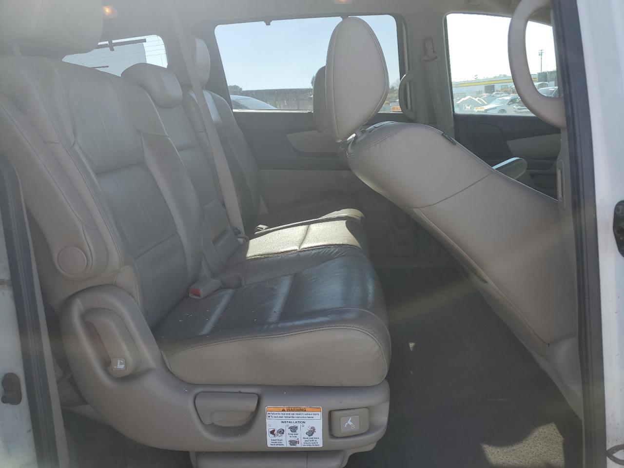 2012 Honda Odyssey - Image 12