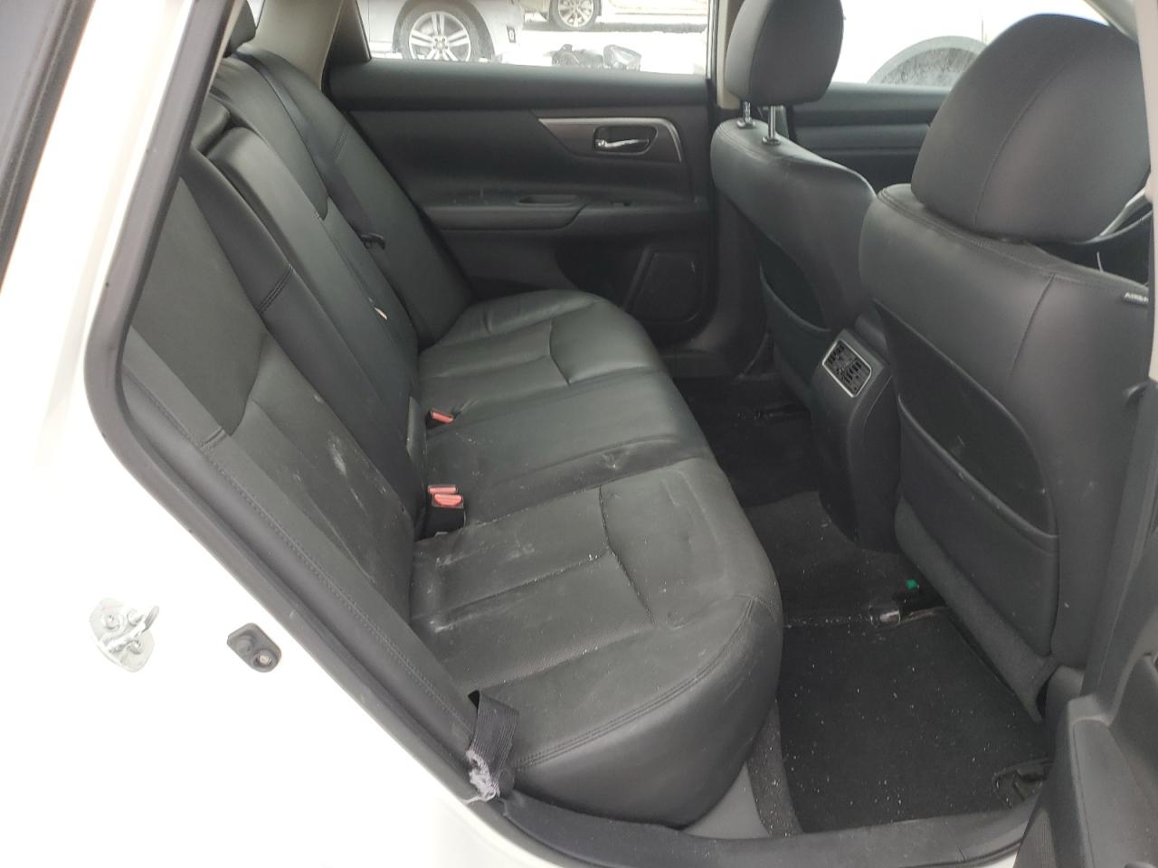 2014 Nissan Altima - Image 10