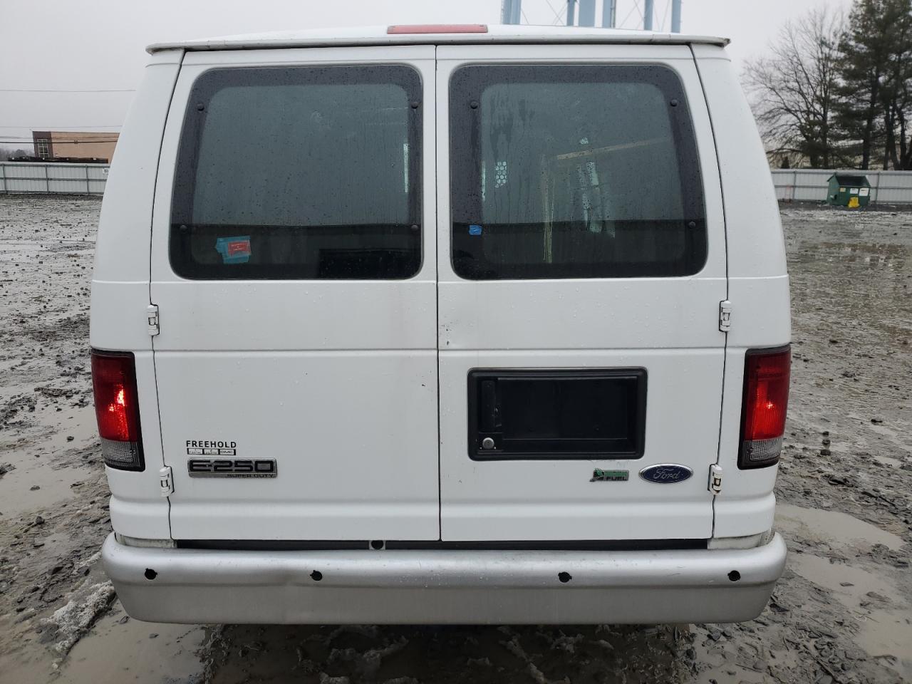 2009 Ford Econoline - Image 6