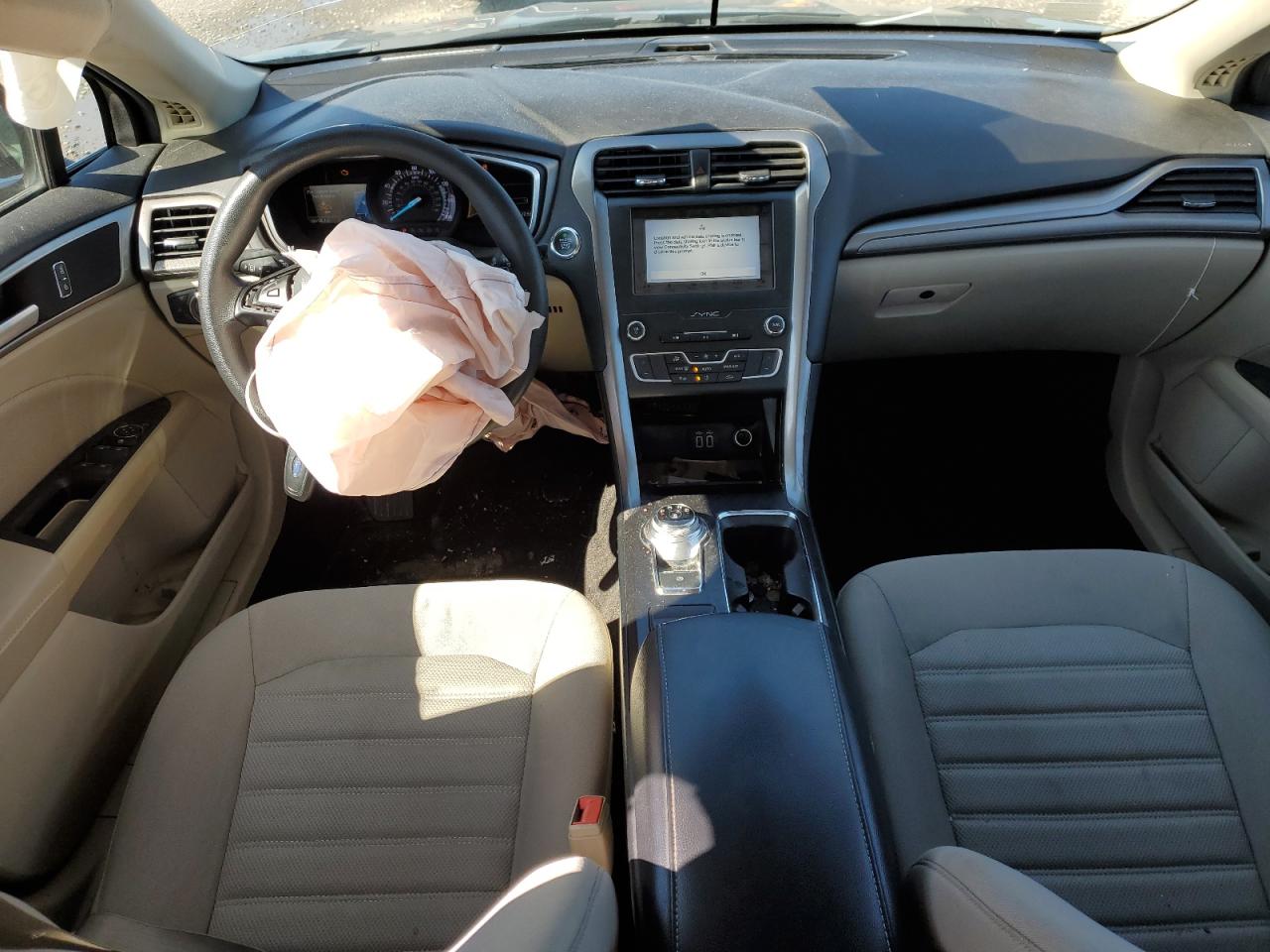 3FA6P0HD0KR159526 FORD FUSION 2019