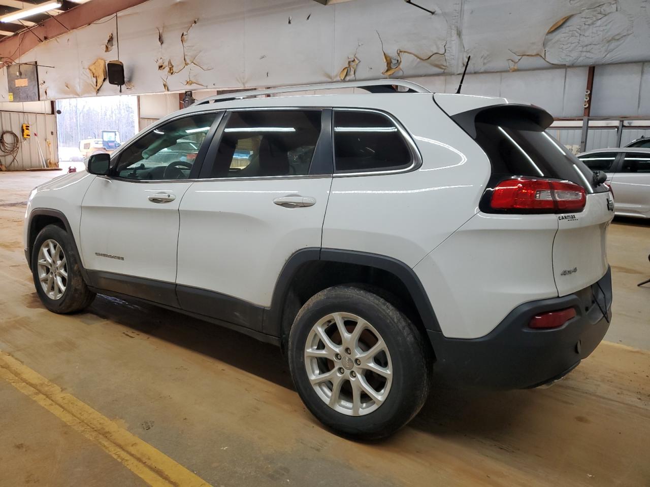 2016 Jeep Grand Cherokee - Image 2