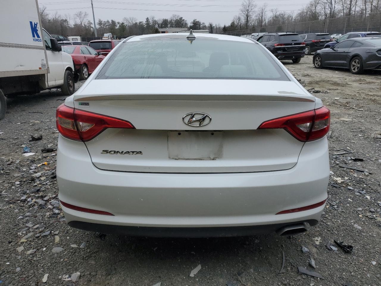2016 Hyundai Sonata - Image 6