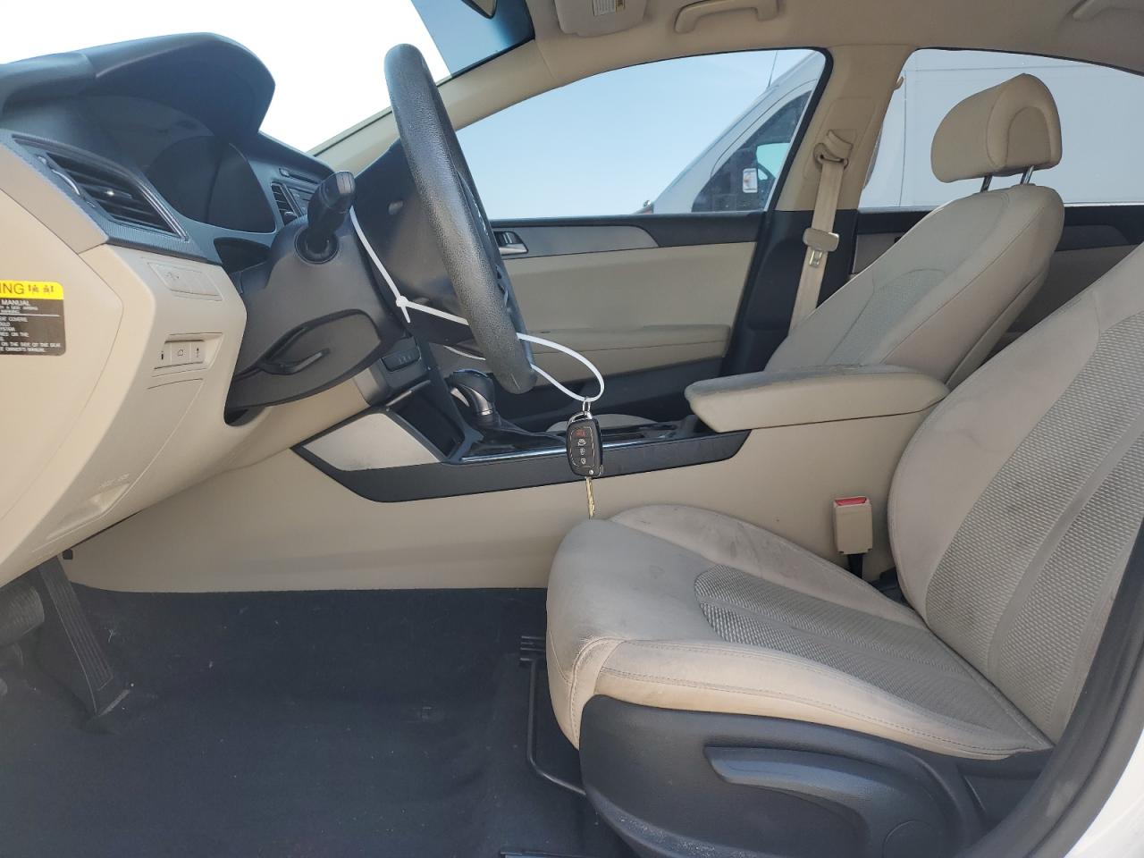 2015 Hyundai Sonata - Image 7
