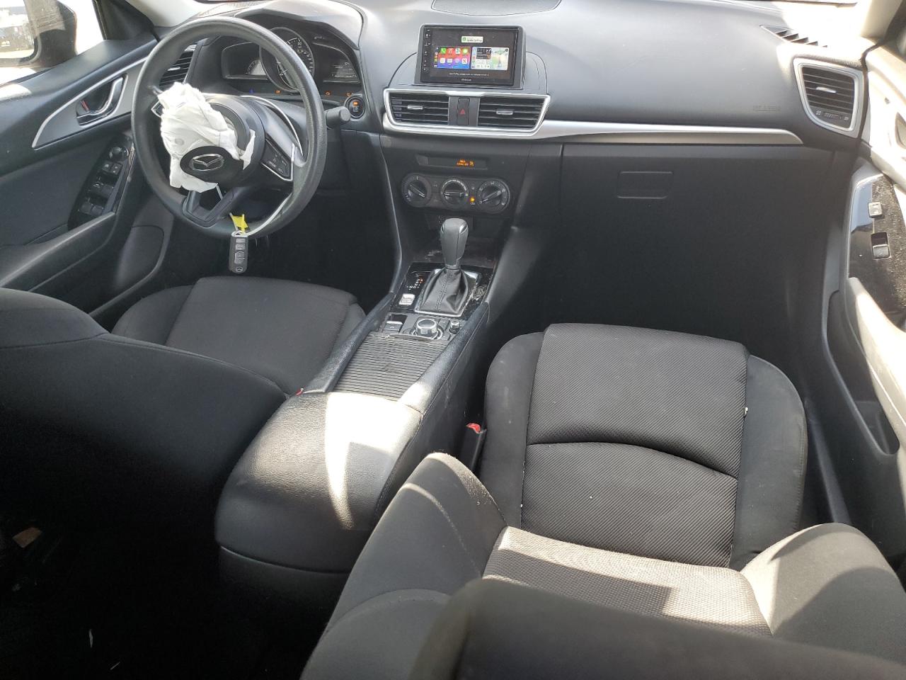 2017 Mazda 3 - Image 8