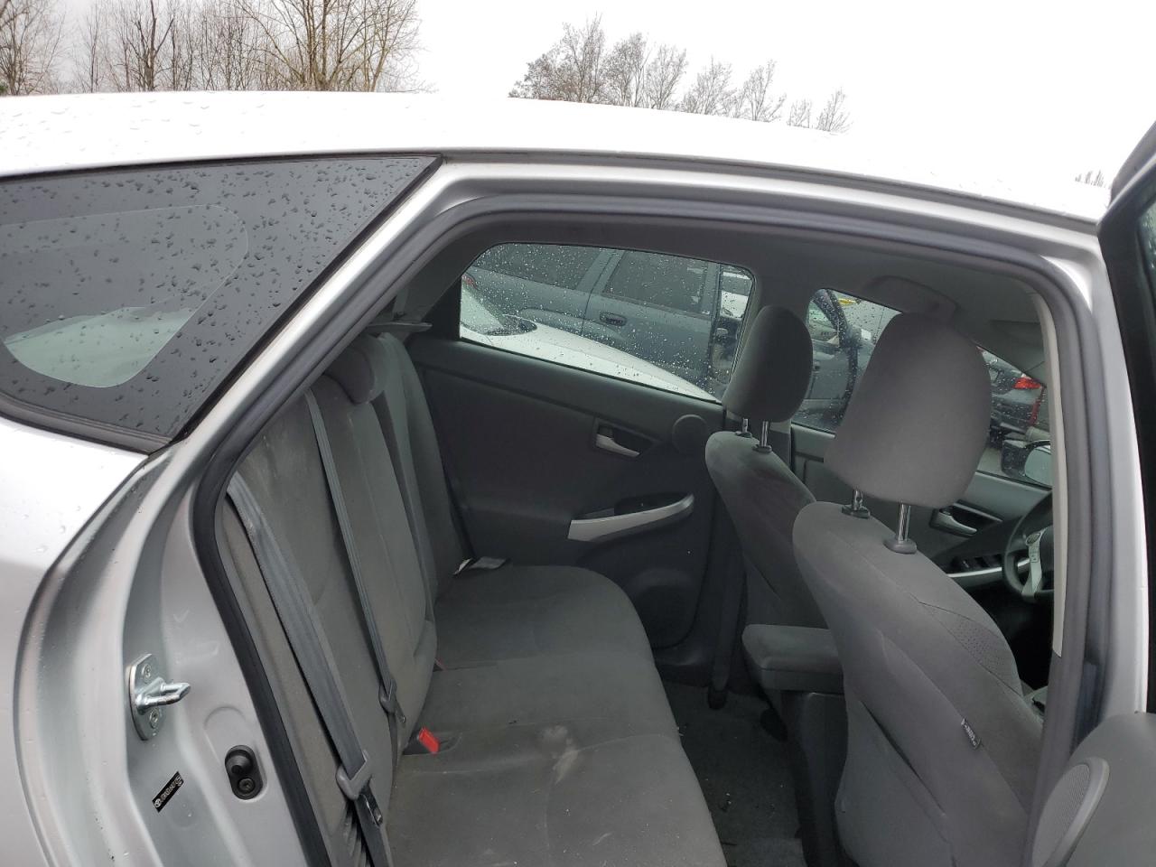 2010 Toyota Prius - Image 10