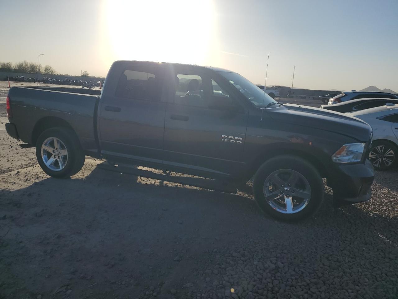 2017 RAM 1500 - Image 4