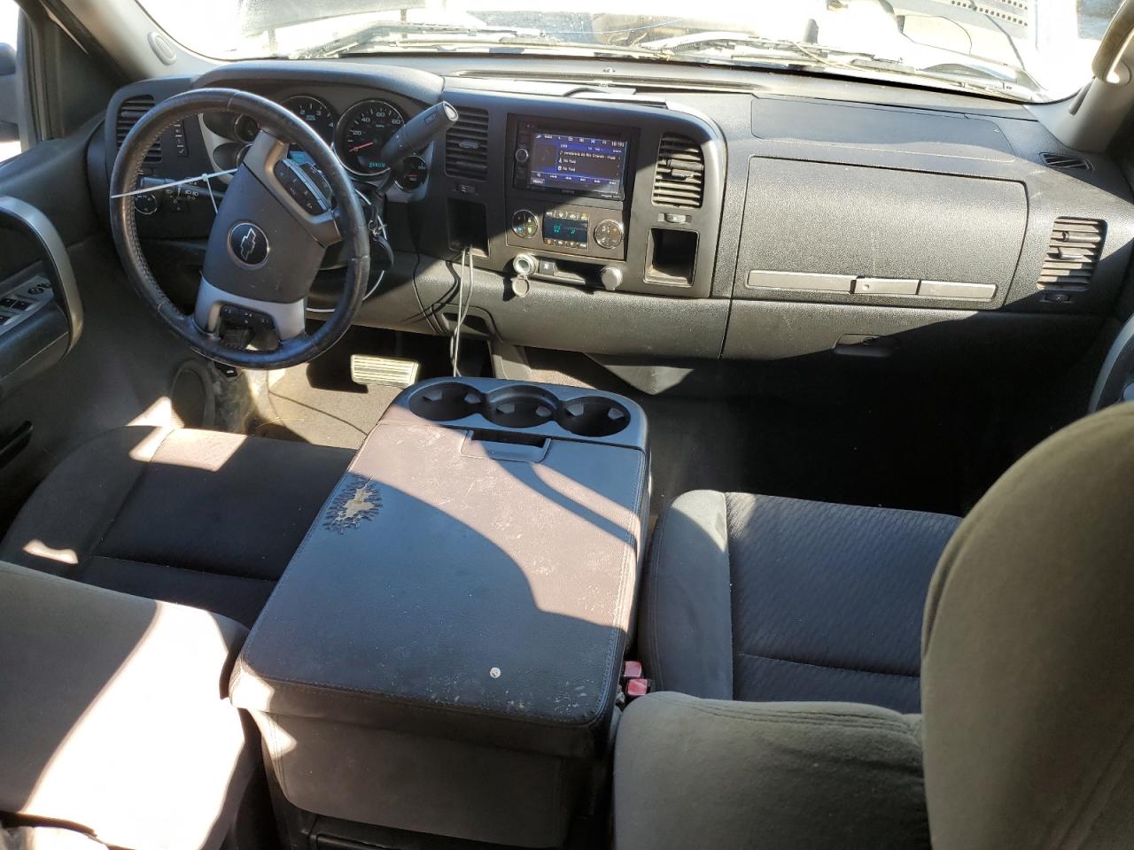2009 Chevrolet Silverado - Image 8