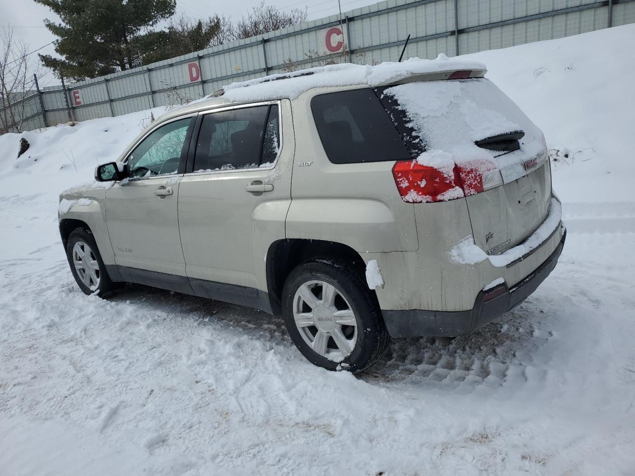 2014 GMC Terrain - Image 2