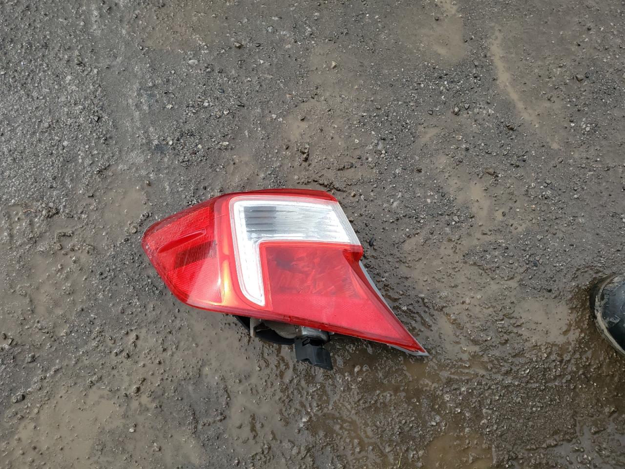 2012 Toyota Camry - Image 12