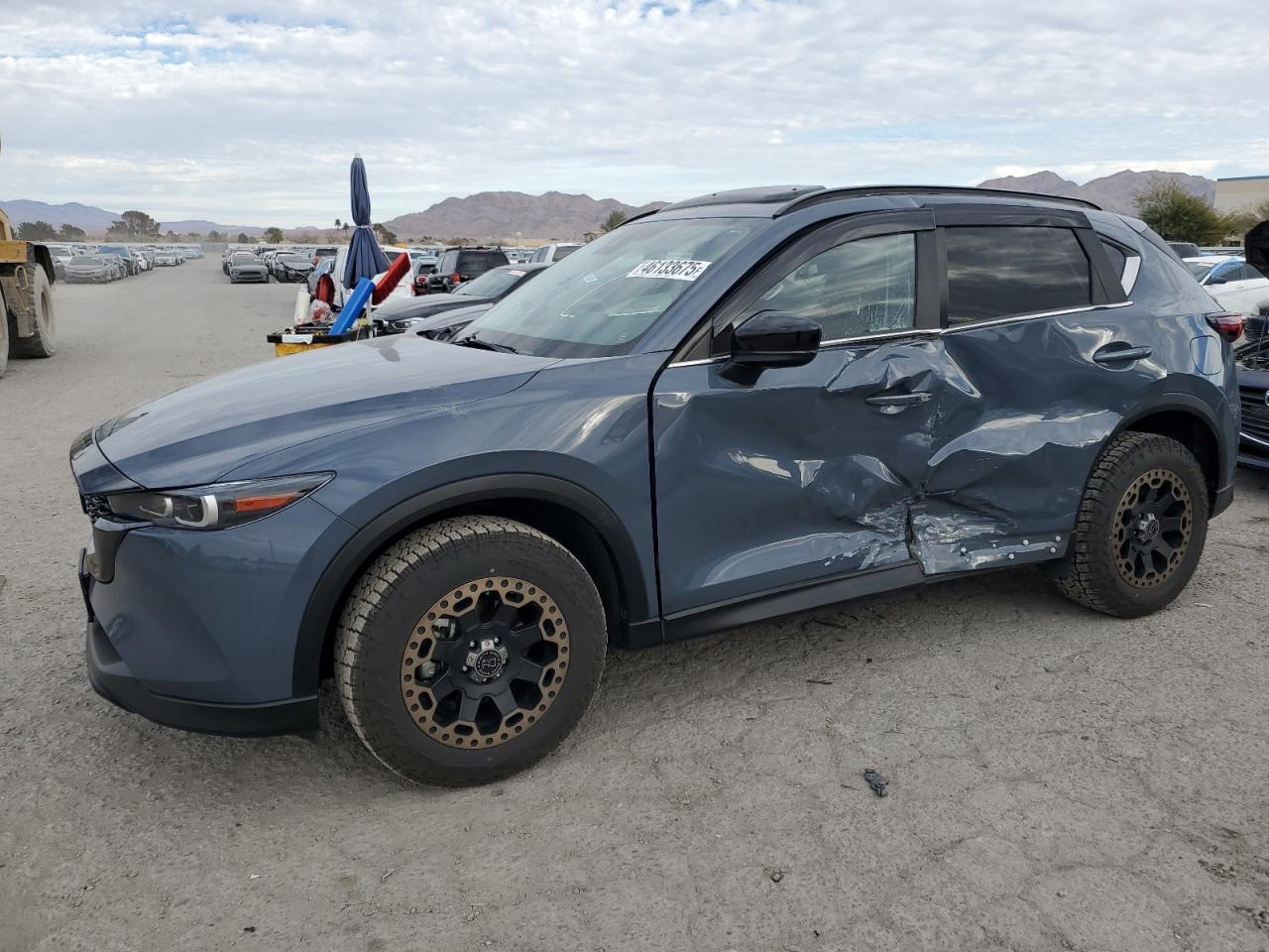 2023 Mazda Cx-5 Preferred for Sale in Las Vegas, NV - Side
