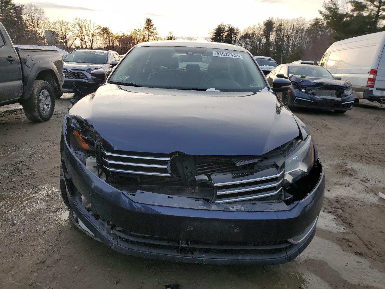 2014 Volkswagen Passat - Image 5
