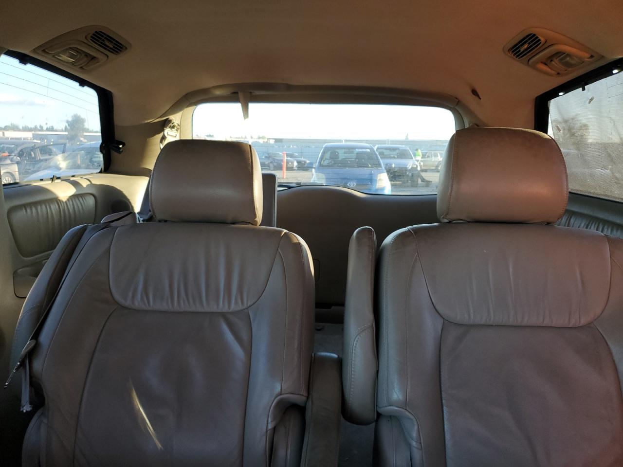 2006 Toyota Sienna - Image 10